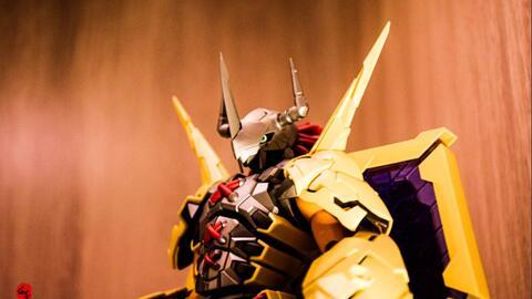 国产战斗暴龙兽变形视频,震撼呈现机械巨兽变形瞬间